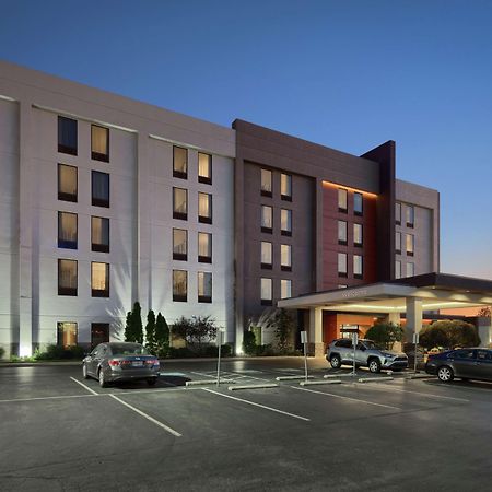 Hampton Inn Louisville Northeast Exterior foto