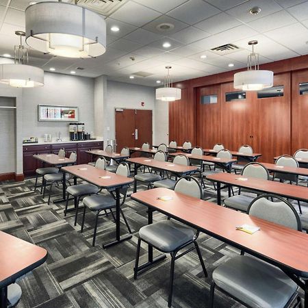 Hampton Inn Louisville Northeast Exterior foto