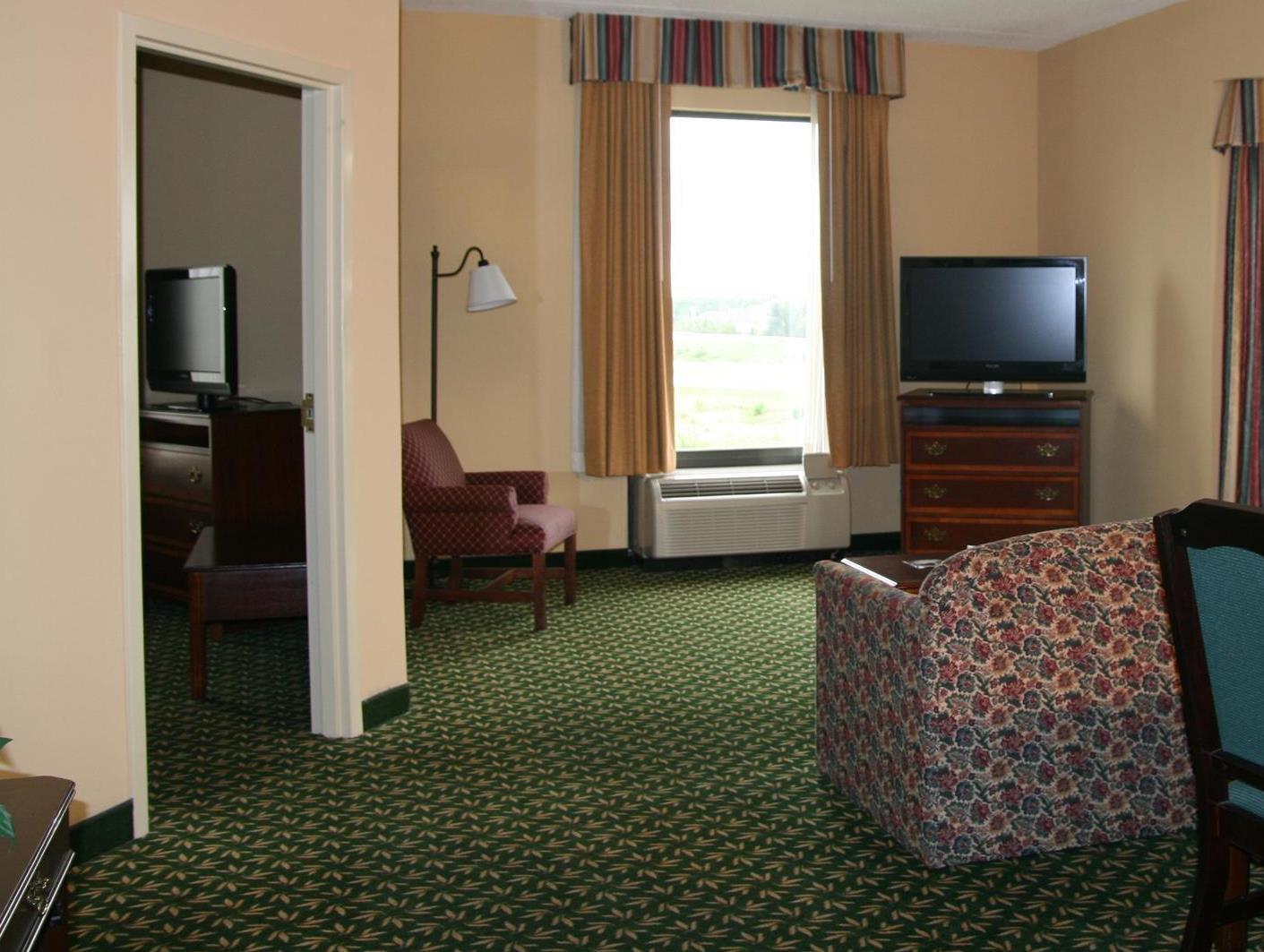 Hampton Inn Louisville Northeast Exterior foto